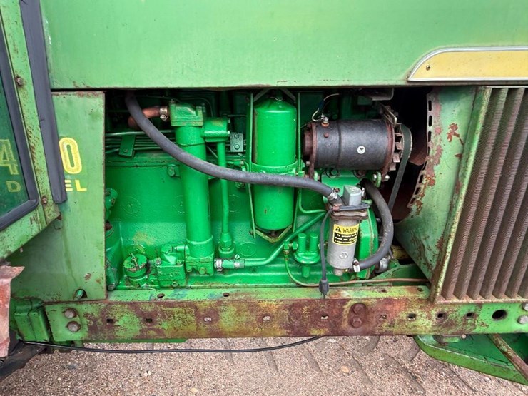 john-deere-4010-image-15