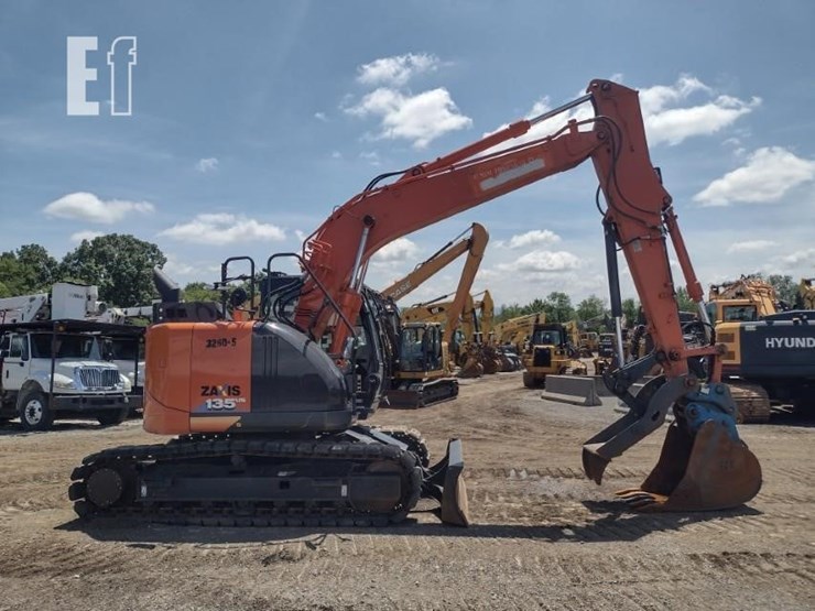 2021-hitachi-zx135us-6-image-3