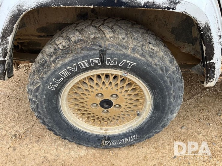 1990-jeep-cherokee-limited-image-32
