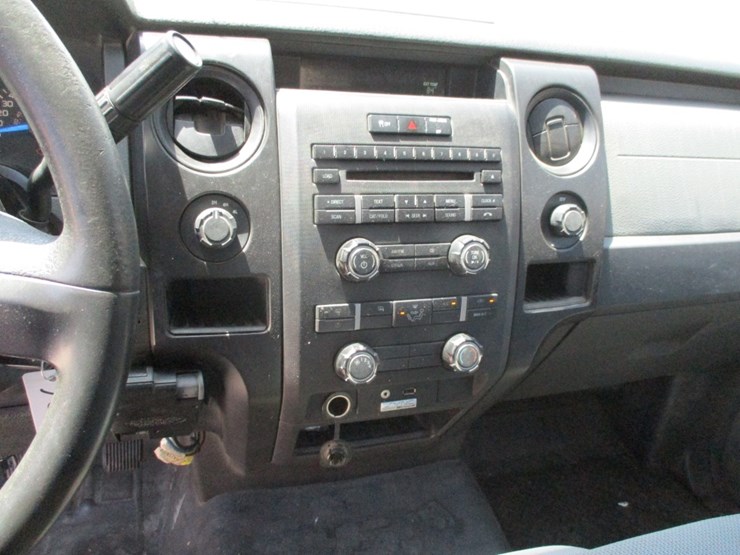 2013-ford-f150-xl-image-9