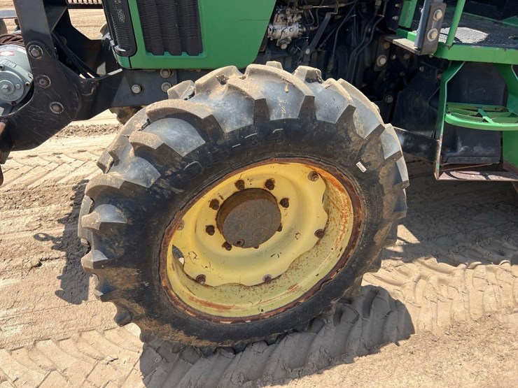 2004-john-deere-5320-image-9