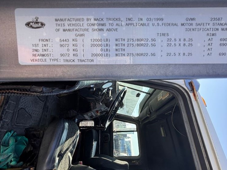 1999-mack-ch613-image-85