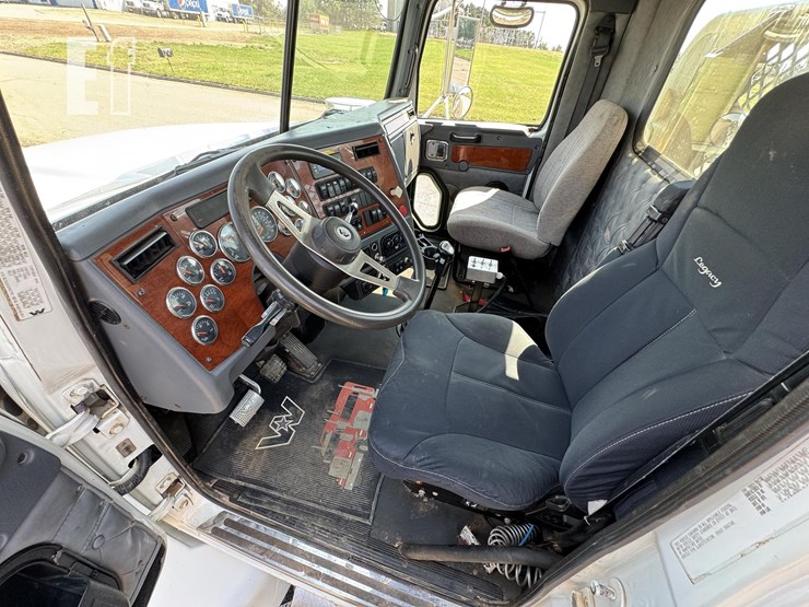 2012-western-star-4900-image-34