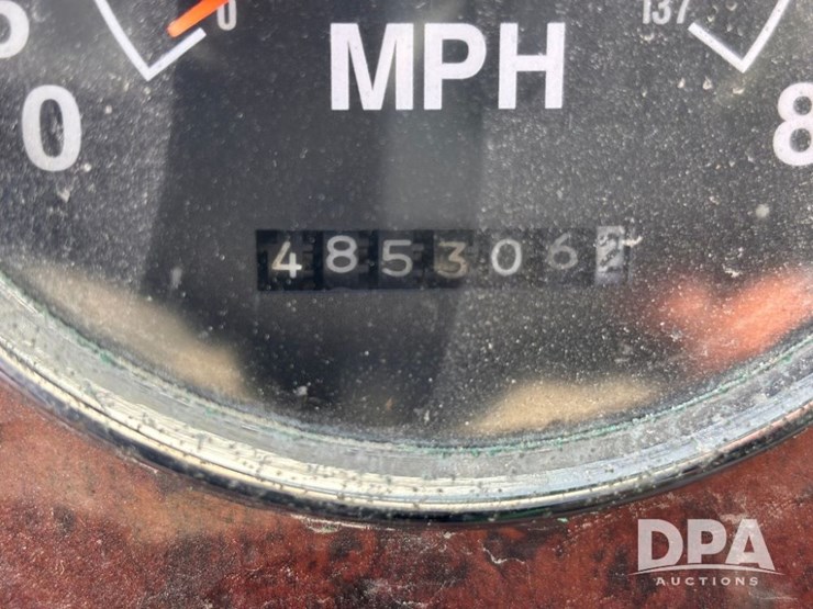 2002-ihc-9400i-day-cab-truck-(gp10940,-unit-109996)-image-85