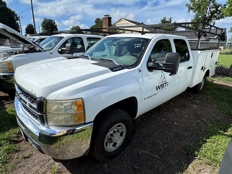 2009-chevrolet-silverado-2500-image-1