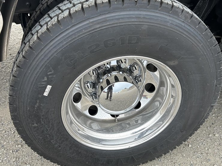2018-kenworth-t800-image-52