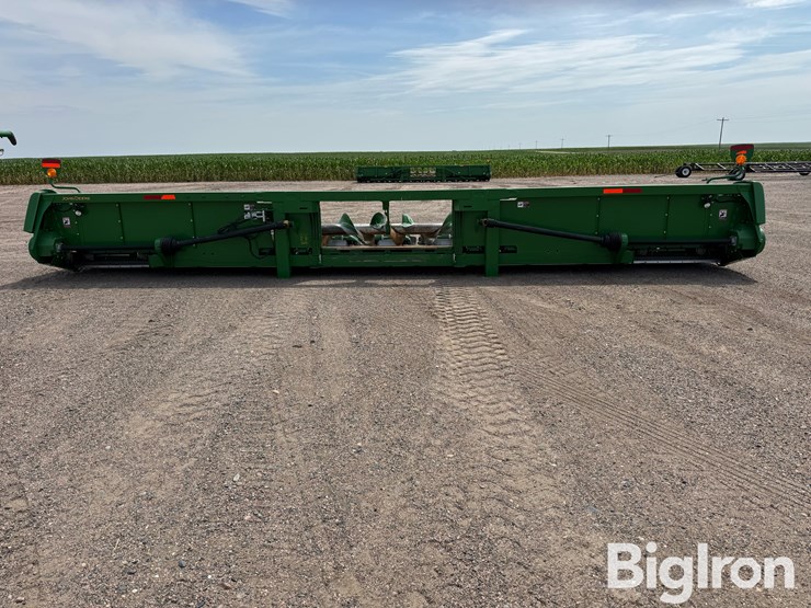 2020-john-deere-712c-image-5