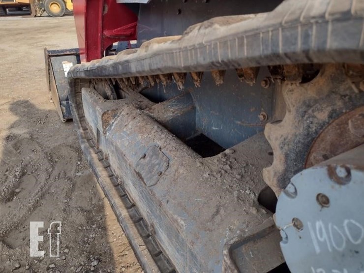 2018-takeuchi-tl8-image-30