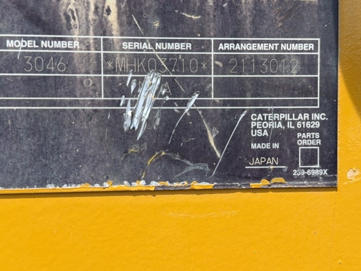 2004-caterpillar-d5g-xl-image-11