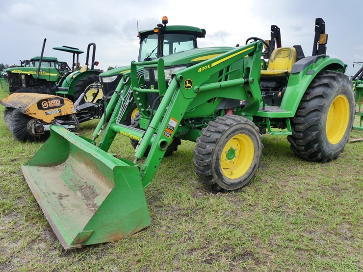 john-deere-4044m-image-2