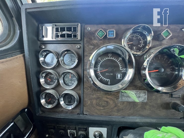1992-kenworth-w900-image-18
