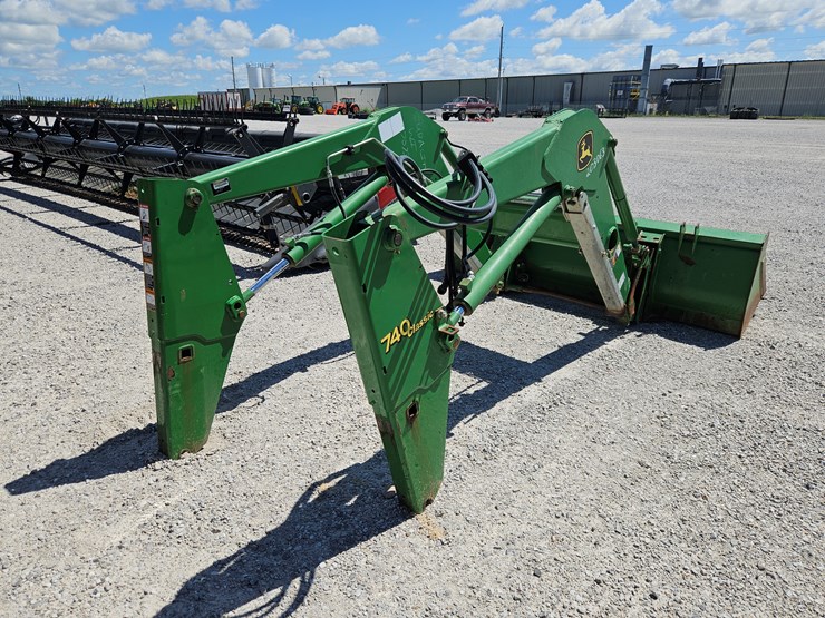 2011-john-deere-740-image-4
