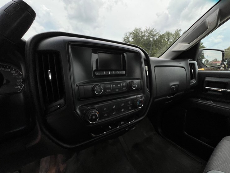 2015-chevrolet-silverado-2500hd-image-62