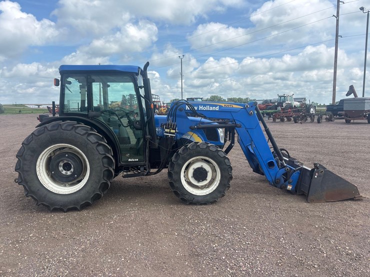 2013-new-holland-t4050-tractor-with-loader-image-6