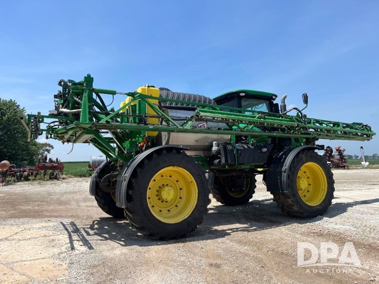 2020-john-deere-r4045-image-13