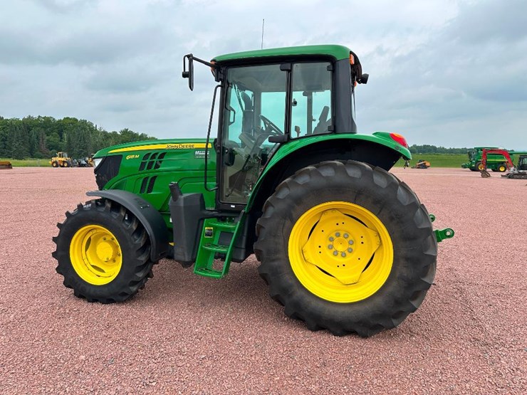 2014-john-deere-6115m-image-6