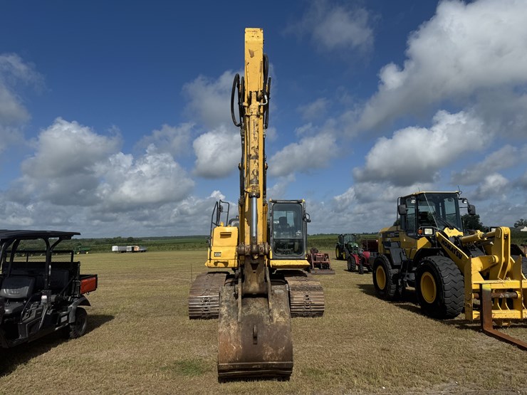 2015-komatsu-pc210-lc-image-2