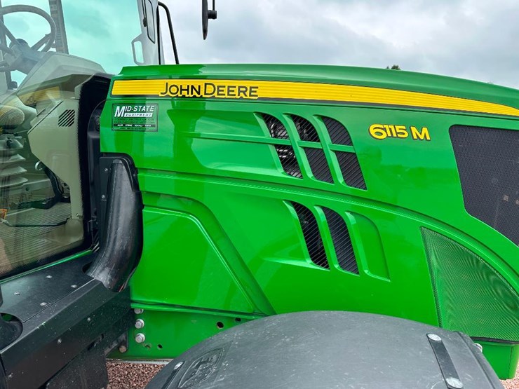 2014-john-deere-6115m-image-37