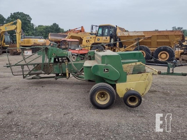 1984-john-deere-327-image-4