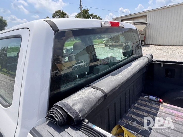 2016-ford-f150-xl-image-25