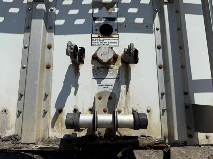 2011-merritt-42'-x-96"-image-36