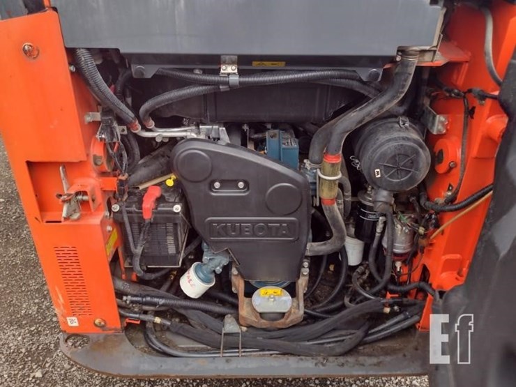 2019-kubota-ssv65-image-23