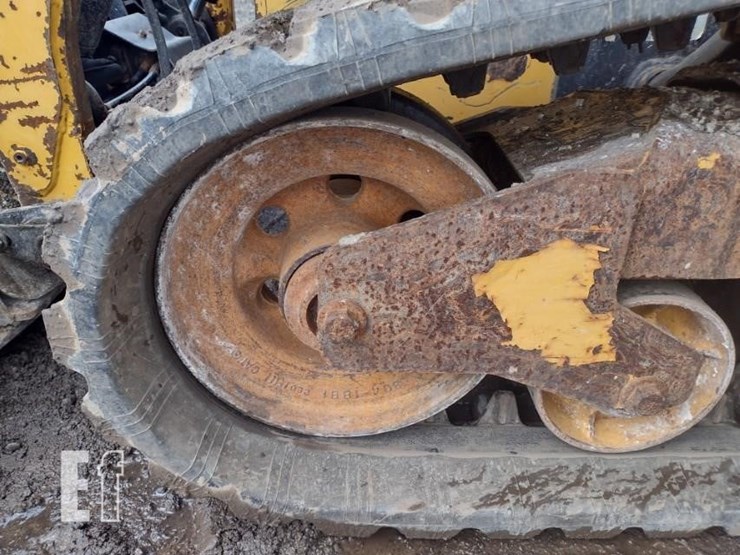 2012-caterpillar-259b3-image-24