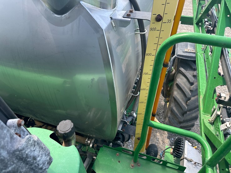 2018-john-deere-r4038-image-74