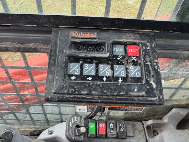 kubota-svl75-2-image-15