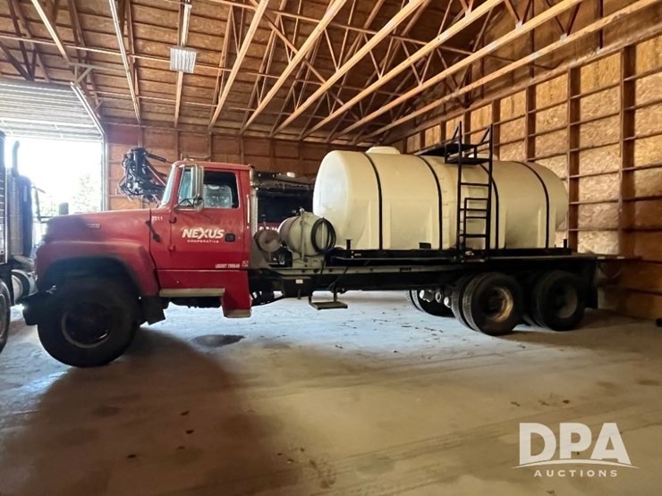 1995-ford-l9000-image-2