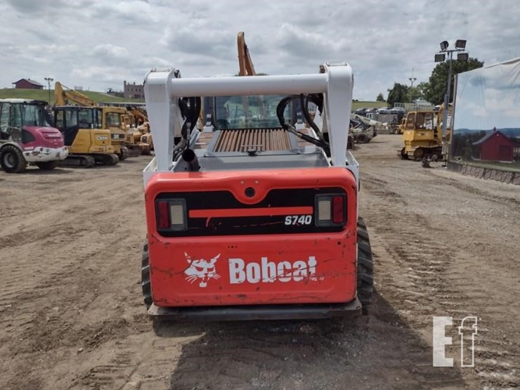2021-bobcat-s740-image-4