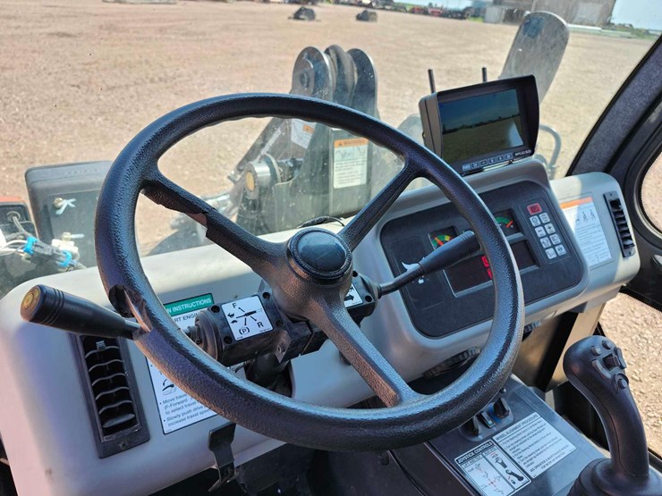 2016-bobcat-toolcat-5600-image-12