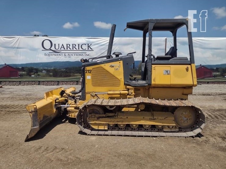2007-deere-450j-lgp-image-1