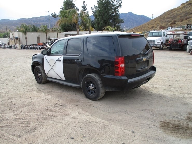 2014-chevrolet-tahoe-image-4