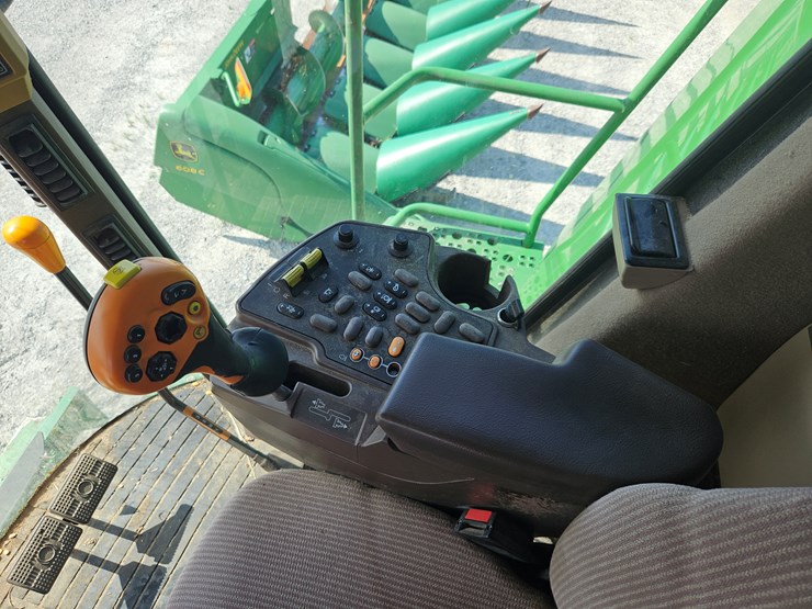 2004-john-deere-9560-image-8