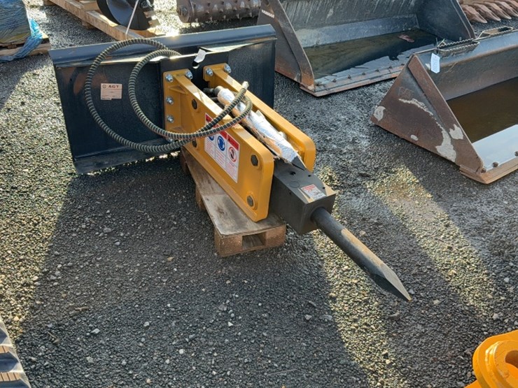 #2023-•-agt-skid-steer-hyd-breaker-image-1