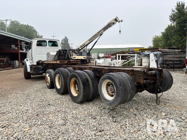 2001-sterling-truck-(dr11851-unit-9459)-image-16