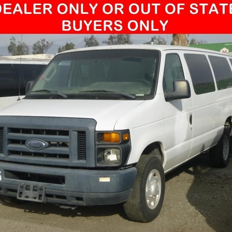 2012 FORD E350