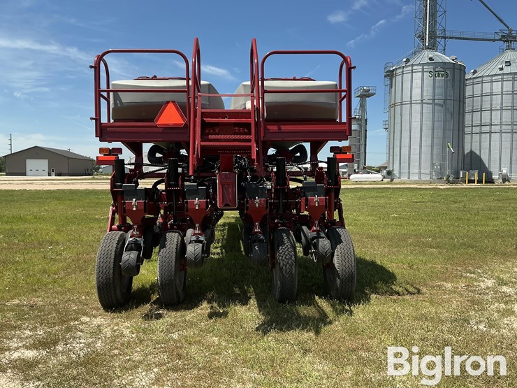 2011-case-ih-1250-image-6