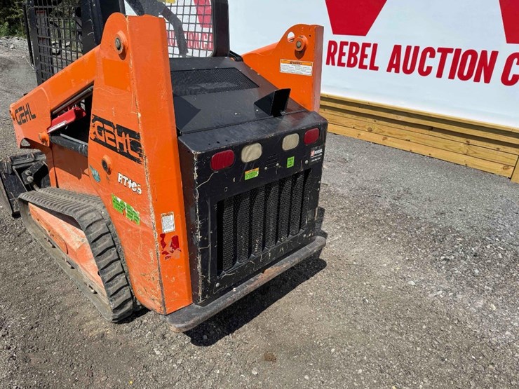 2019-gehl-rt105-image-32
