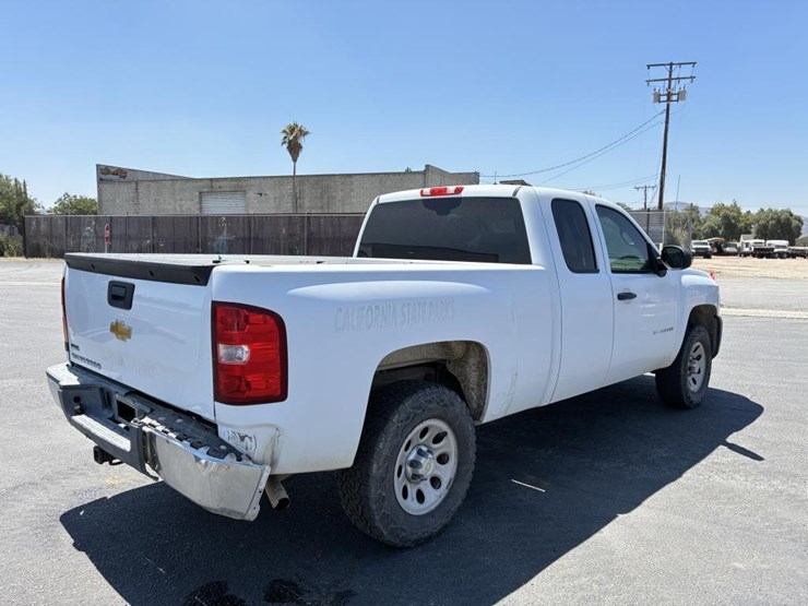 2012-chevrolet-silverado-1500-image-4