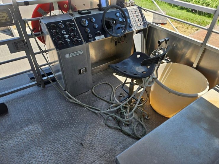 #2544-•-clark-boats-inc-50'-pontoon-boat-image-17
