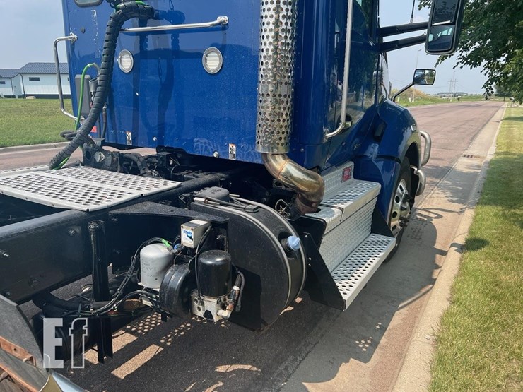 2019-kenworth-t680-image-9