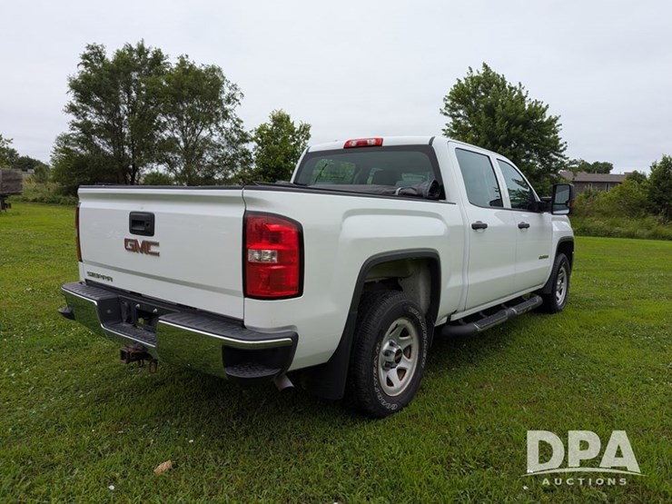 2016-gmc-sierra-pickup-(lt1366)-image-5