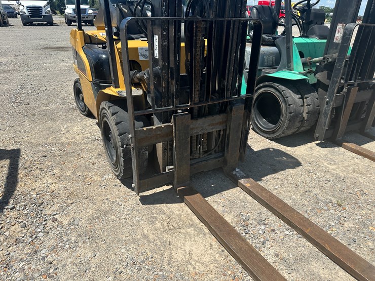 caterpillar-c5000-image-24
