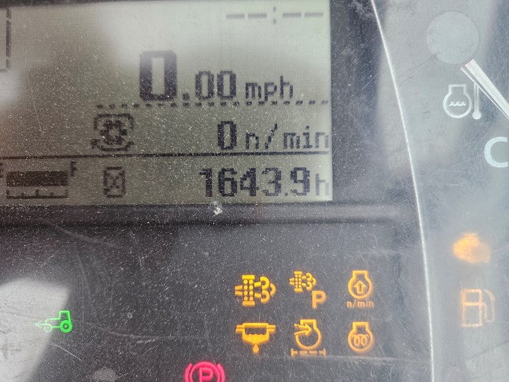2021-kubota-m6s-111-image-8