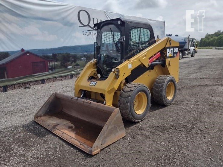 2018-caterpillar-246d-image-26