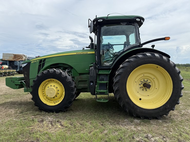 2014-john-deere-8270r-image-8