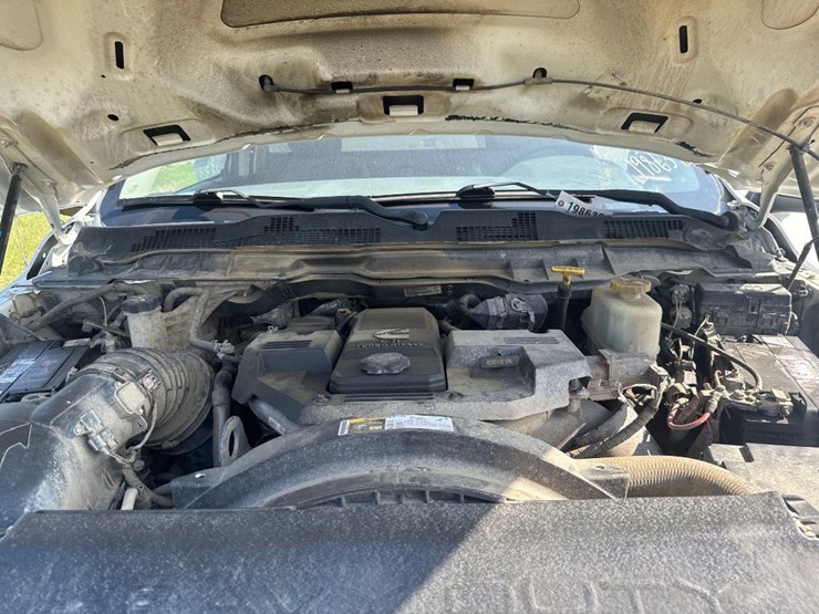 2017-dodge-ram-5500-image-29