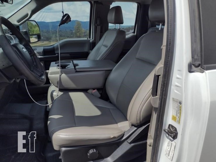 2019-ford-f350-xl-image-12